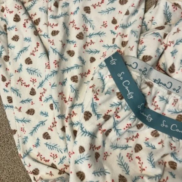 Hanes Comfort Sleep White Green Fleece Pinecone Winter Holiday Pajama Set - Picture 7 of 8